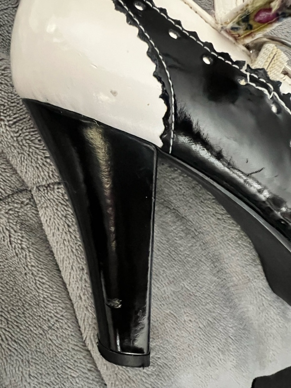 Madden Girl Black & White Mary Jane Peep-Toe. size 8.5.  4 inch heel. Vintage - Picture 3 of 10